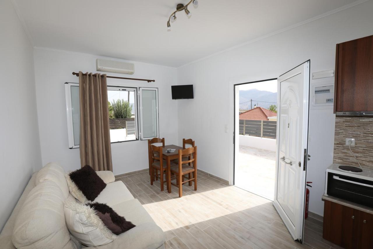 Angelos Apartments Lixouri Extérieur photo